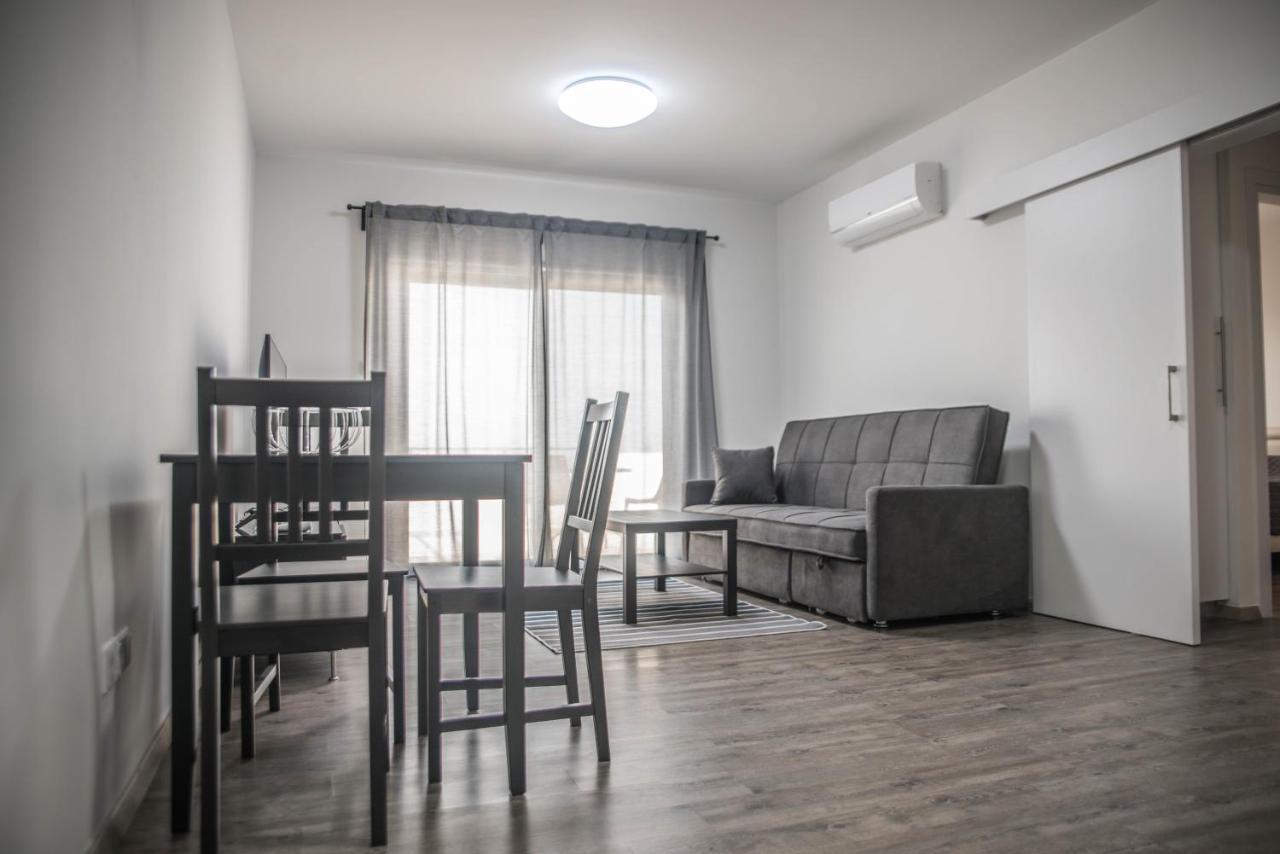 Lovely One Bedroom Apartment With Nice View Kissonerga Exteriér fotografie