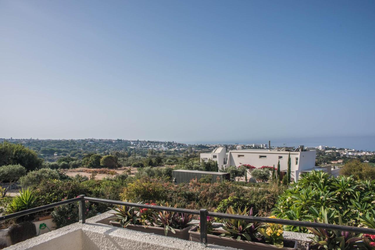 Lovely One Bedroom Apartment With Nice View Kissonerga Exteriér fotografie